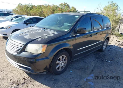 2012 Chrysler Town & Country Touring z USA, uszkodzony, nr VIN 2C4RC1BG6CR192145